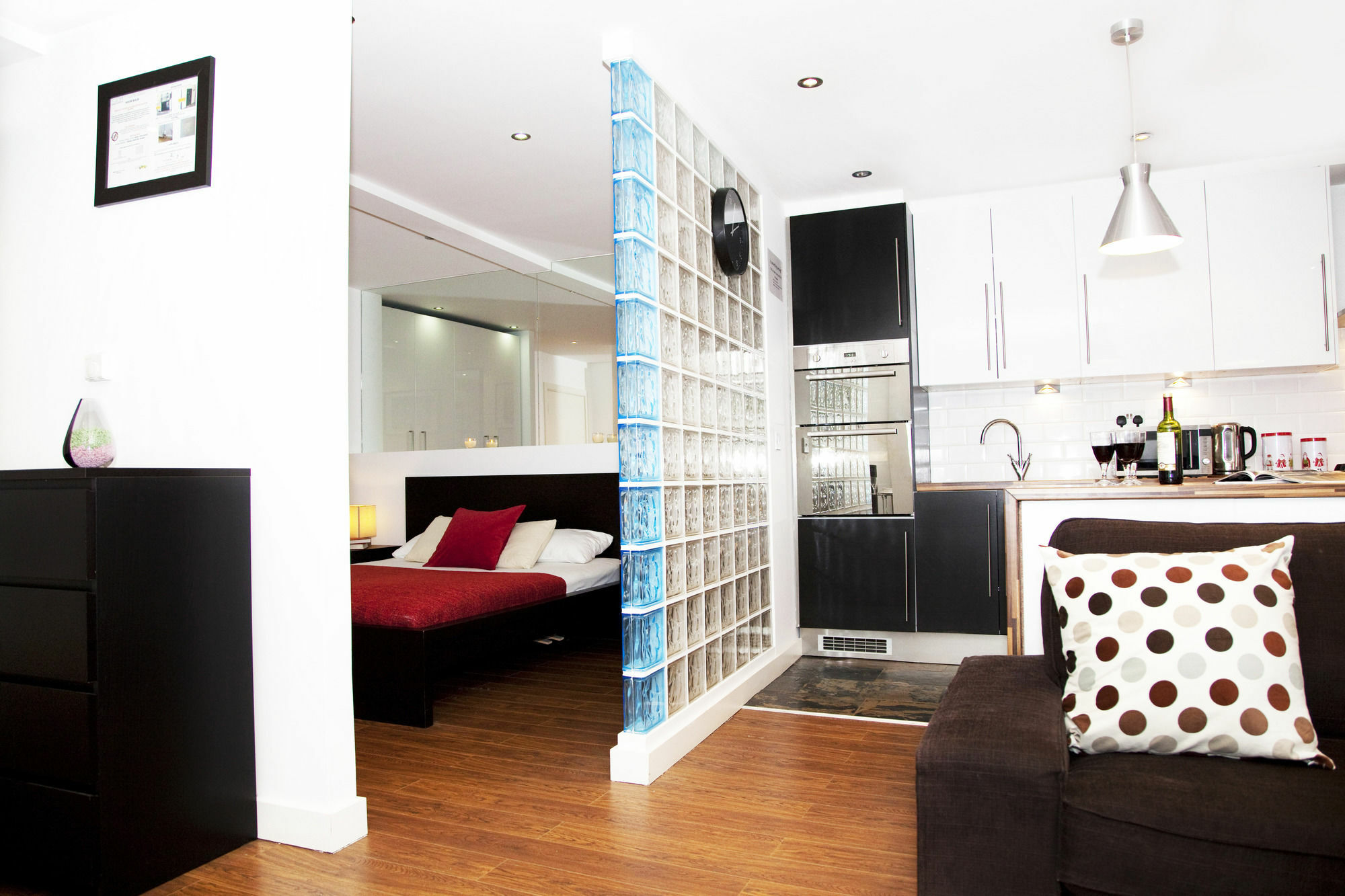 Tower Bridge Superior Apartments Лондон Экстерьер фото
